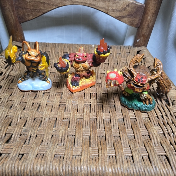 Skylanders Bag Plus 12 Figures - Picture 4 of 10